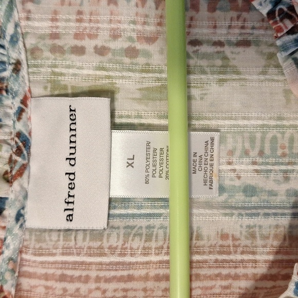 Alfred Dunner Women's Classics Brights Side Tie Chevron Split Neck Top. - Picture 3 of 5